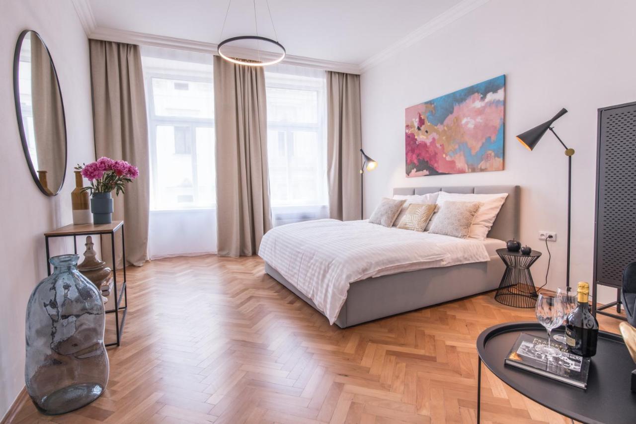 New Design Apt - Central Location Wenceslas Square Prague Exterior photo